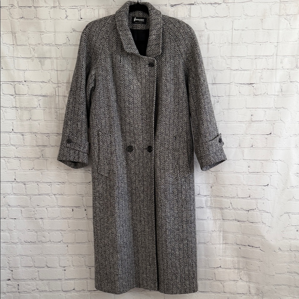 Forecaster of Boston 100% Pure Wool Black and White Herringbone Trench Coat 9/10